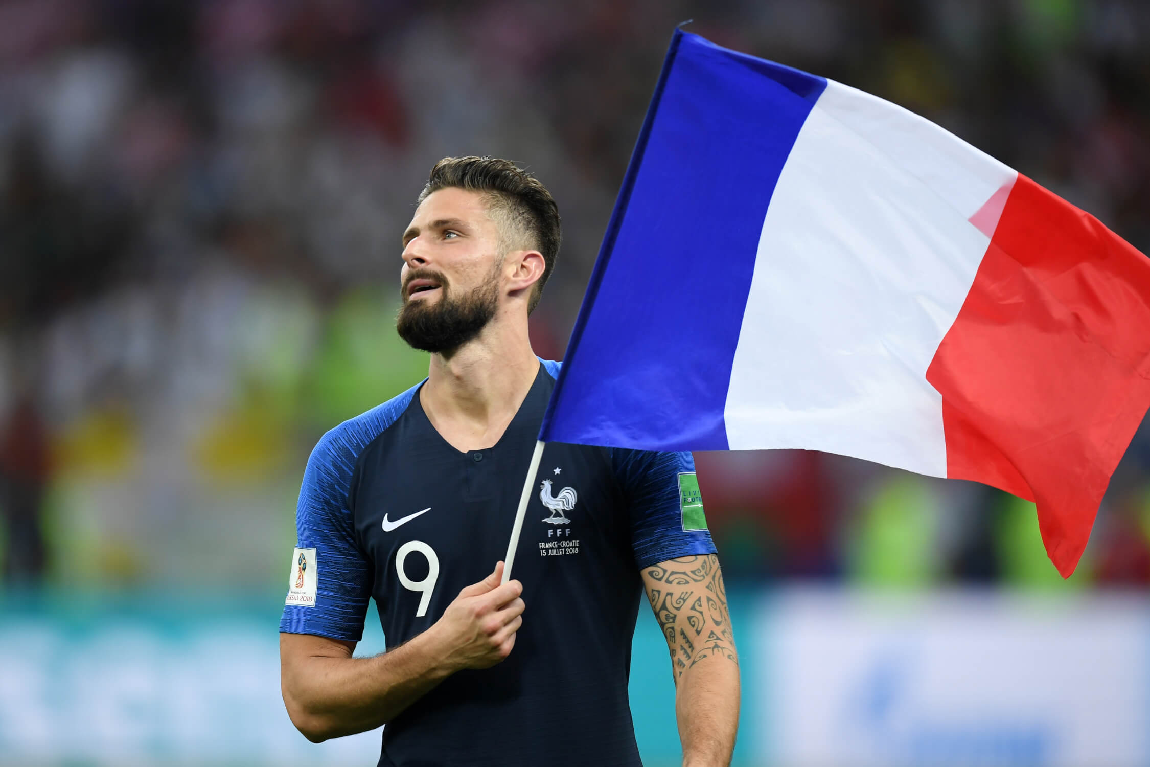 Giroud Soccer Wallpaper | Murals Wallpaper