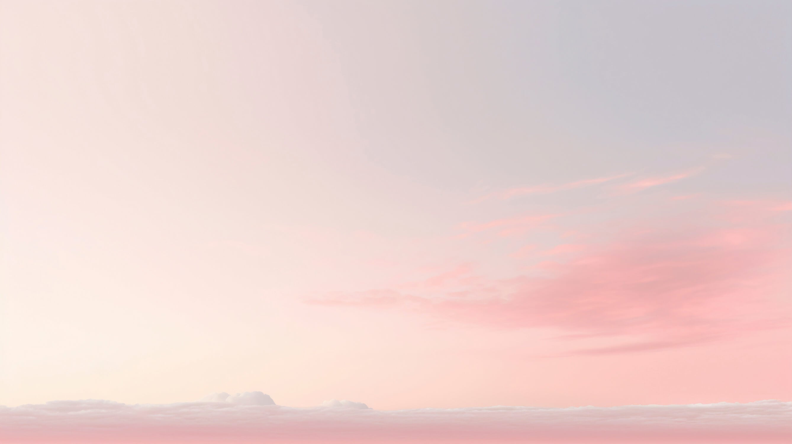 Pastel Dreamy Cloud Cocooning Wallpaper | Murals Wallpaper