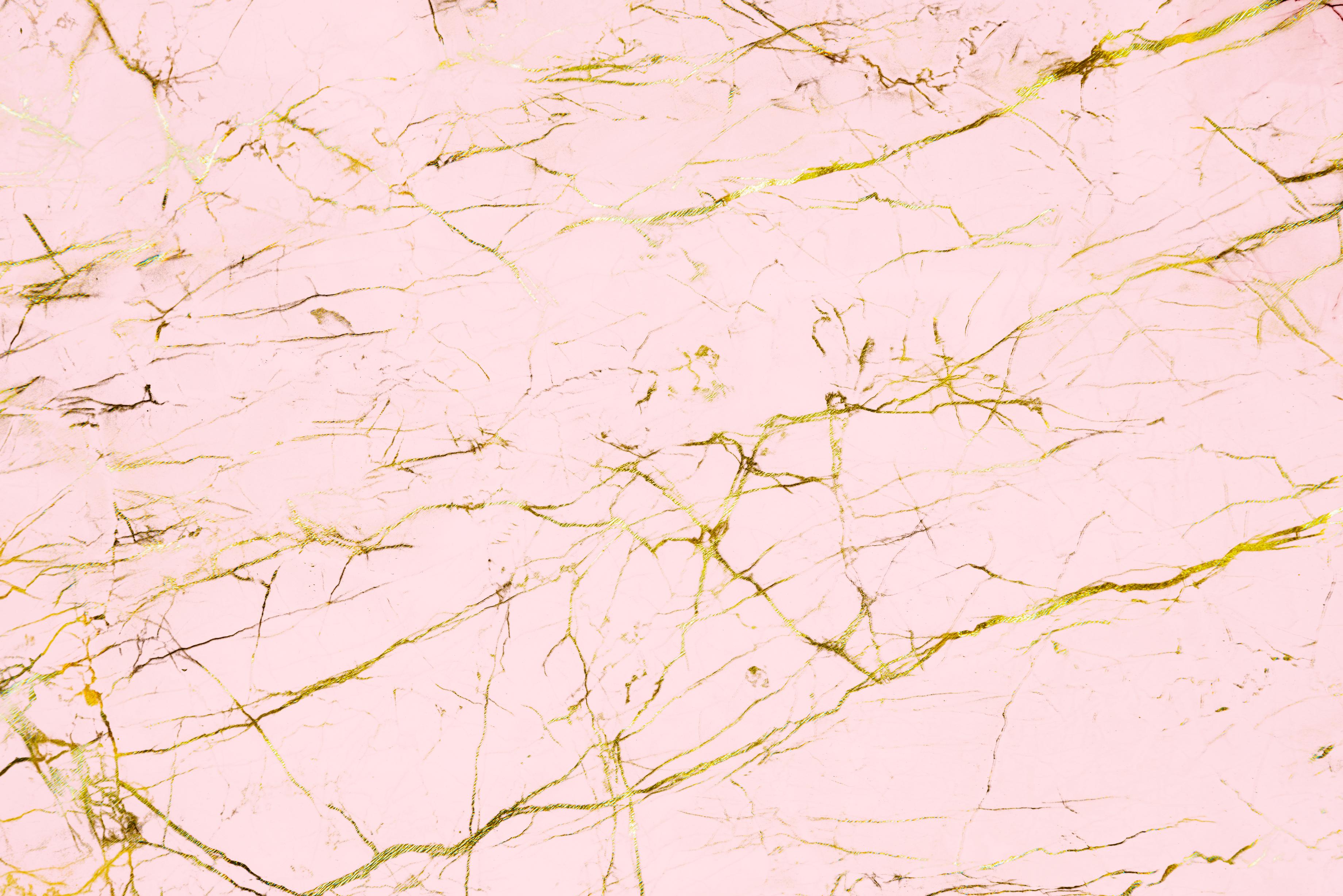 Wandtapete aus roségoldenem Marmor